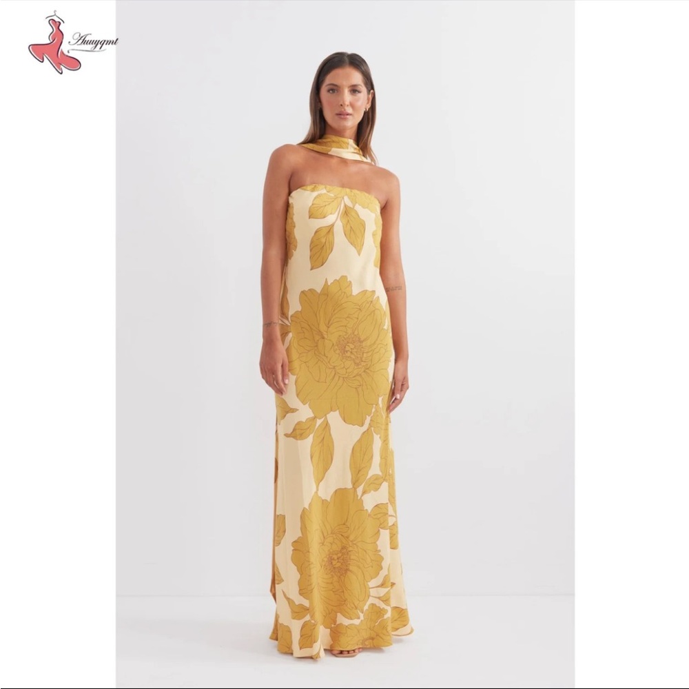 Chic Floral Maxi Dress in Yellow